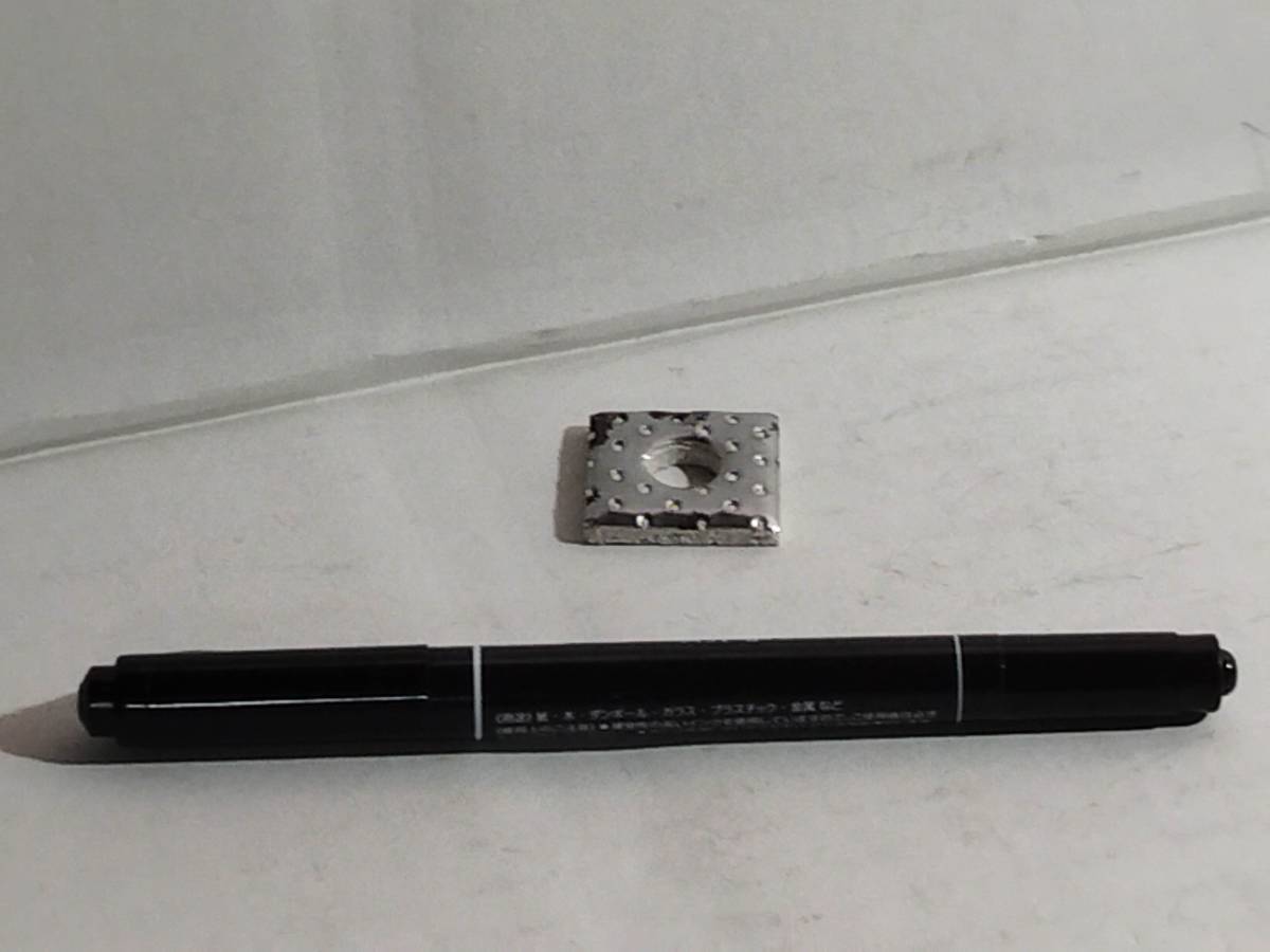小さな物ですが遮熱に必要な部品です!