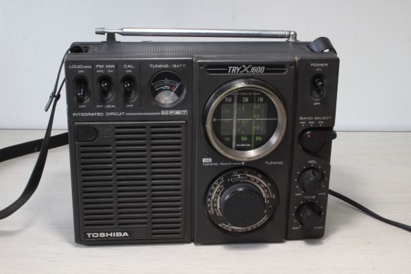  Toshiba Try X1600 RP-1600F BCL radio 