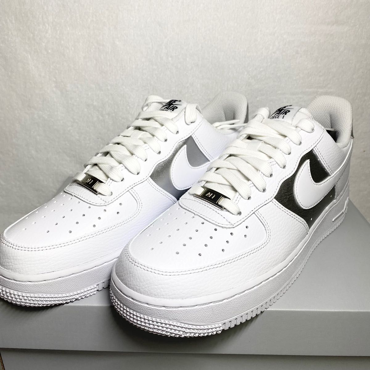 希少！完売品！完売品ナイキ エアフォース1 NIKE AIR FORCE1 ホワイト/シルバー