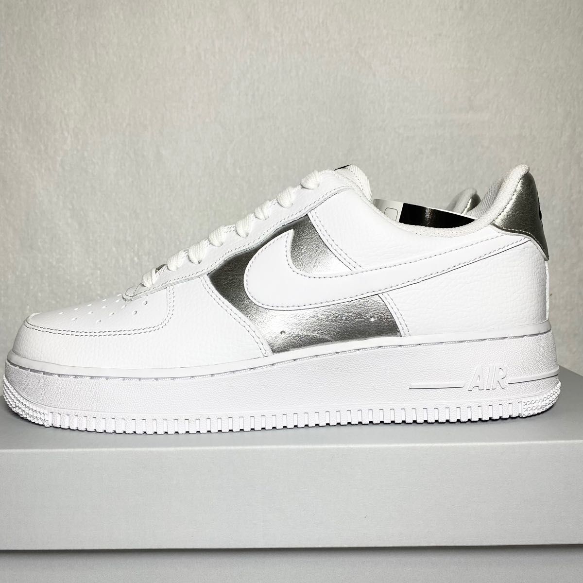 希少！完売品！完売品ナイキ エアフォース1 NIKE AIR FORCE1 ホワイト/シルバー