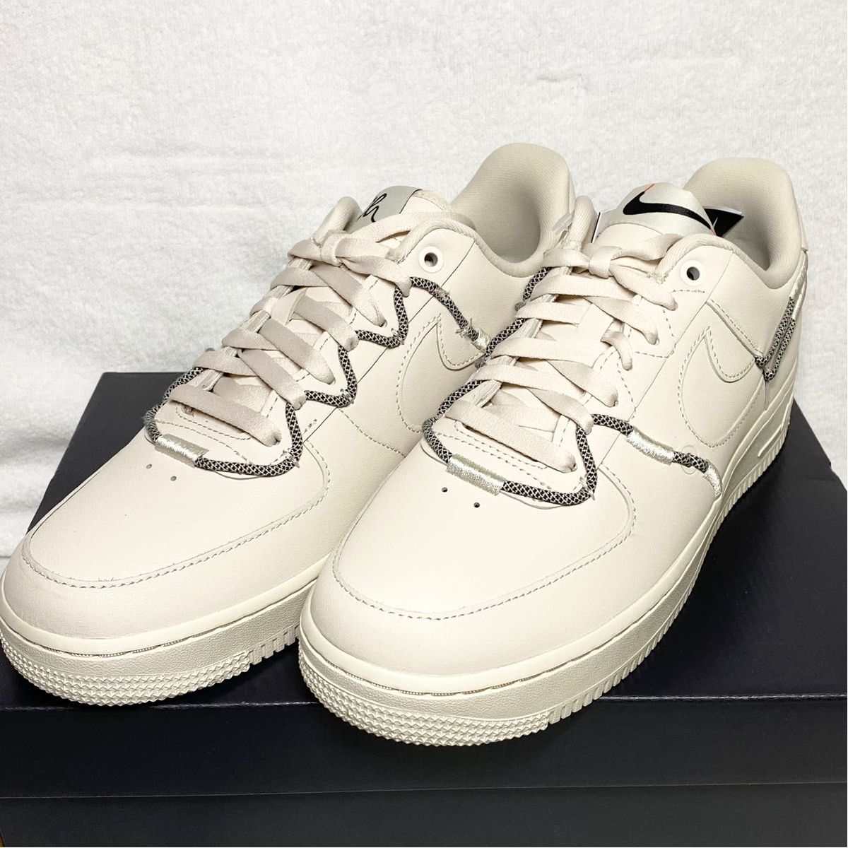 即完品！希少！NIKE AIR FORCE1 ナイキ エアフォース1 ベージュ 新品未使用