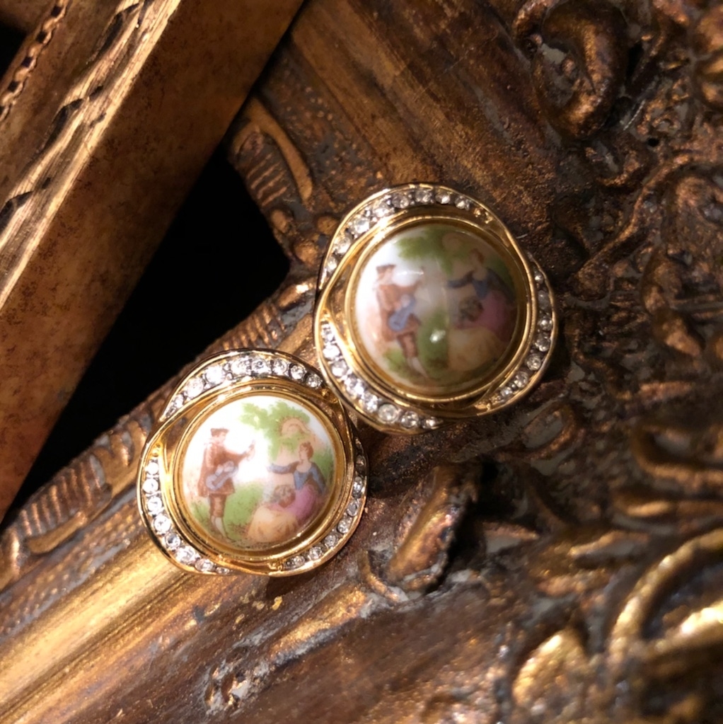 最新作 アンティーク antique 60s イヤリング ケース入り セット ブローチ その他 最新作 アンティーク antique 60s イヤリング ケース入り セット ブローチ その他