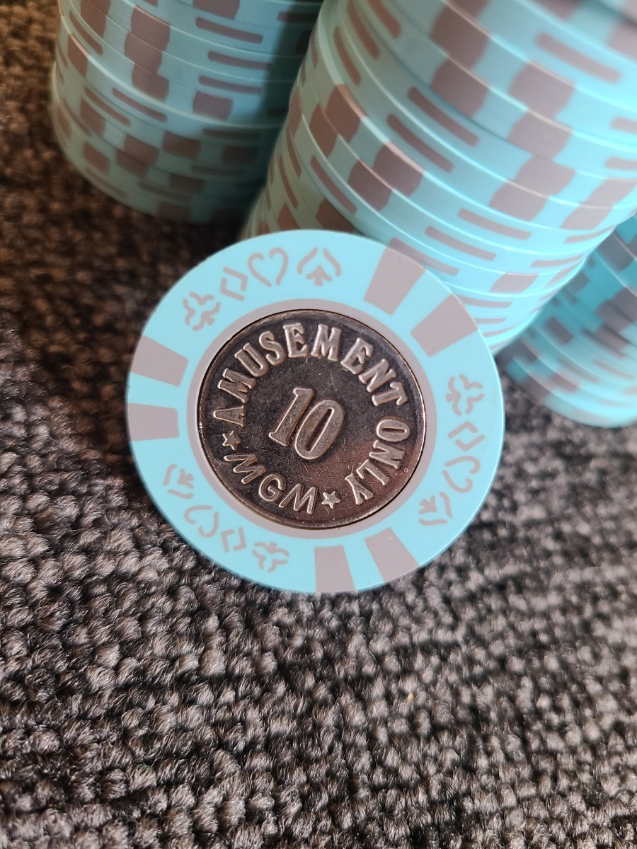 カジノチップ$10表記 100枚 ポーカー ブラックジャック バカラ ルーレット チップ カジノ MGM ヨコサワ 麻雀の画像2