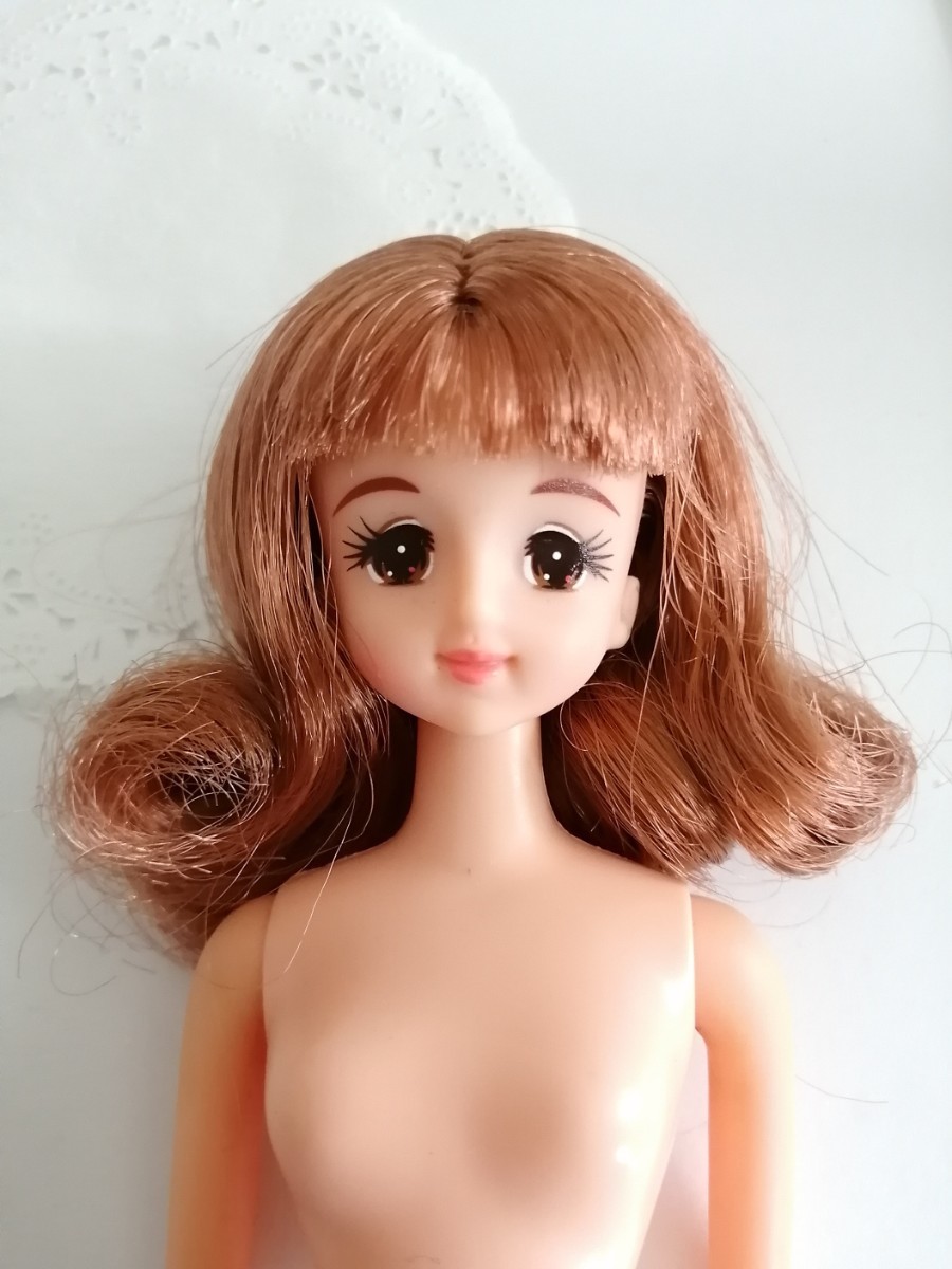 n37 日本製 太眉 ジェニー 人形本体 セミロング 外巻きカール_画像8