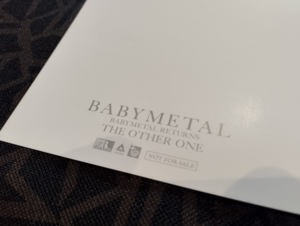 【即決】新品！早期購入予約特典！非売品！特典！BABYMETAL RETURNS THE OTHER ONE ポストカード 幕張 CD 音源 DVD 映像 レコード BLACK　_画像4