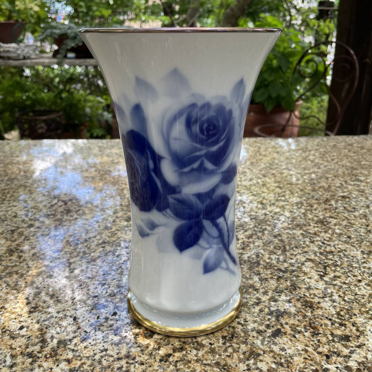 素敵な 【美品】大倉陶園 陶器 高さ：約22.6㎝ 花入 花瓶 フラワー