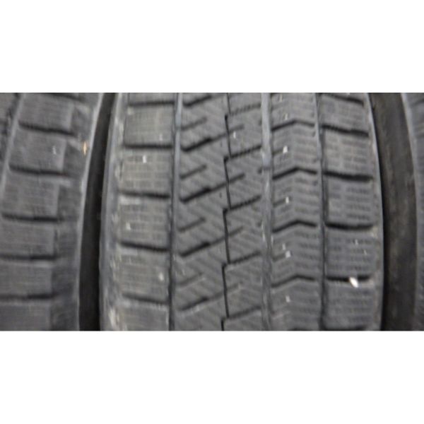 ブリジストン BLIZZAK VRX2 185/60R15 4本SET◆2018年製7~8分山スタッドレス◆中古 若干の片減りあり◆白石区手渡し可◆アクア等に_画像3