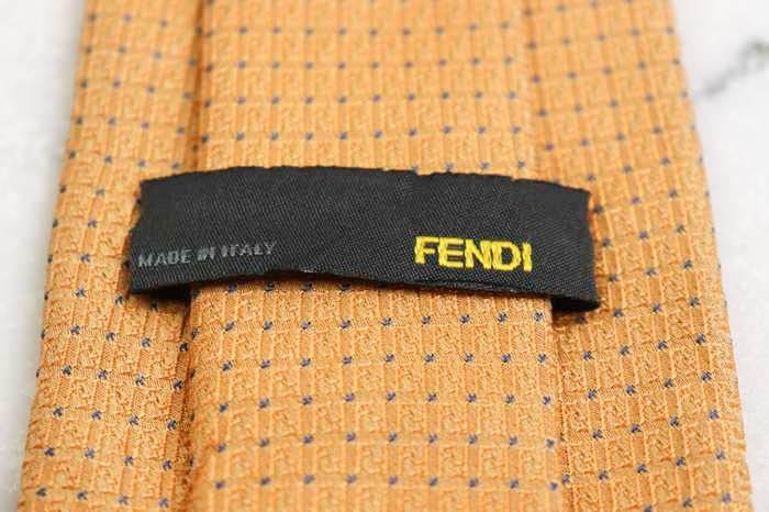 フェンディ シルク ドット柄 格子柄 伊製生地 高級 イタリア製 ブランド ネクタイ メンズ オレンジ FENDI_画像2