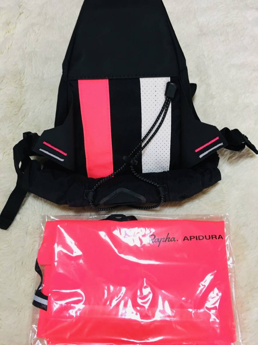 【送料無料】APIDURA アピデュラ サコッシュ巾着バッグ　サドルバッグはおまけ　バイクパッキング　9〜11Ｌ