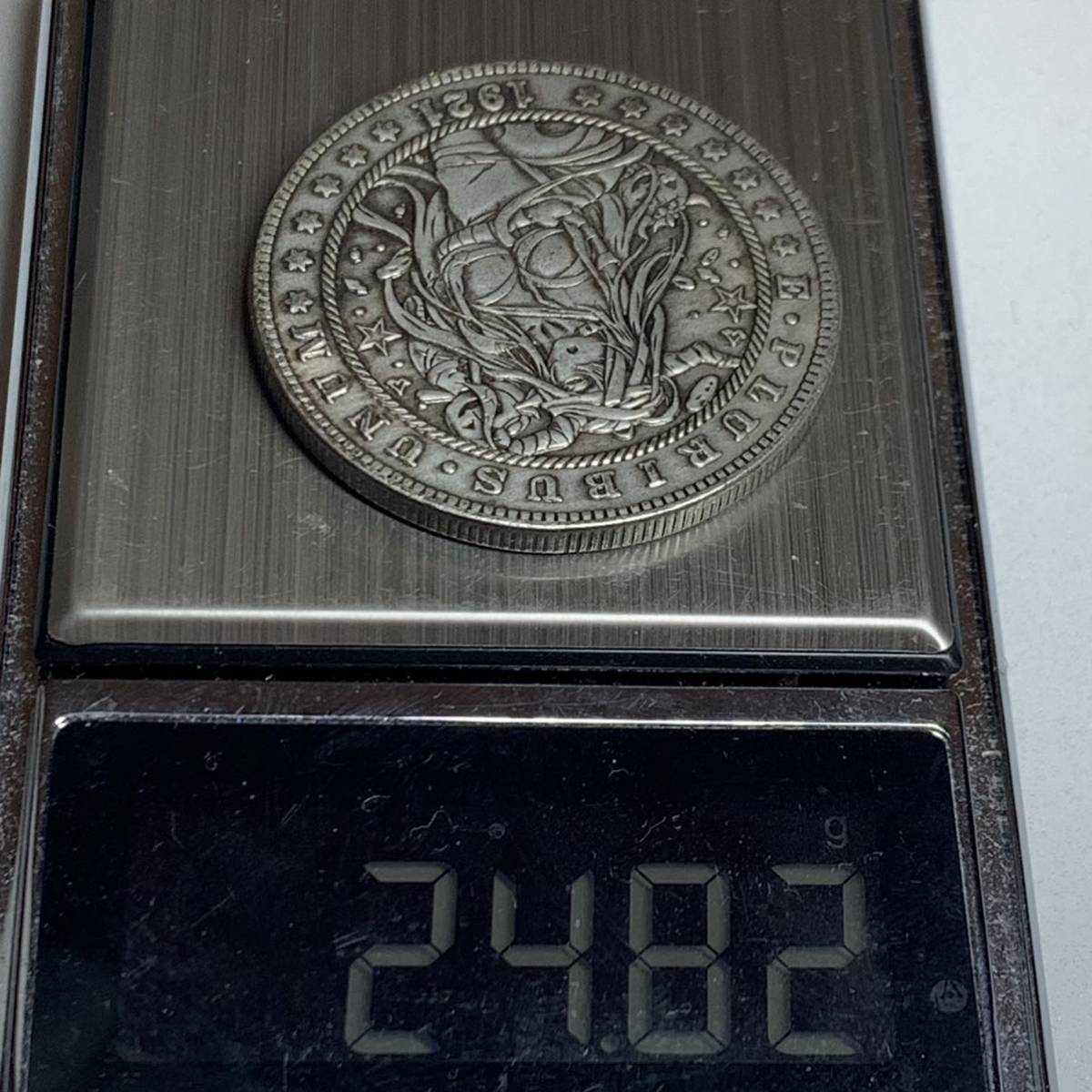 WX882流浪幣 ロリーちゃん 天眼 鷹紋 外国硬貨 貿易銀 海外古銭 コレクションコイン 貨幣 重さ約24g_画像6