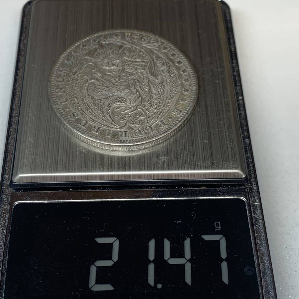 WX990流浪幣 龍獅大戦 天眼 鷹紋 外国硬貨 貿易銀 海外古銭 コレクションコイン 貨幣 重さ約21g_画像6