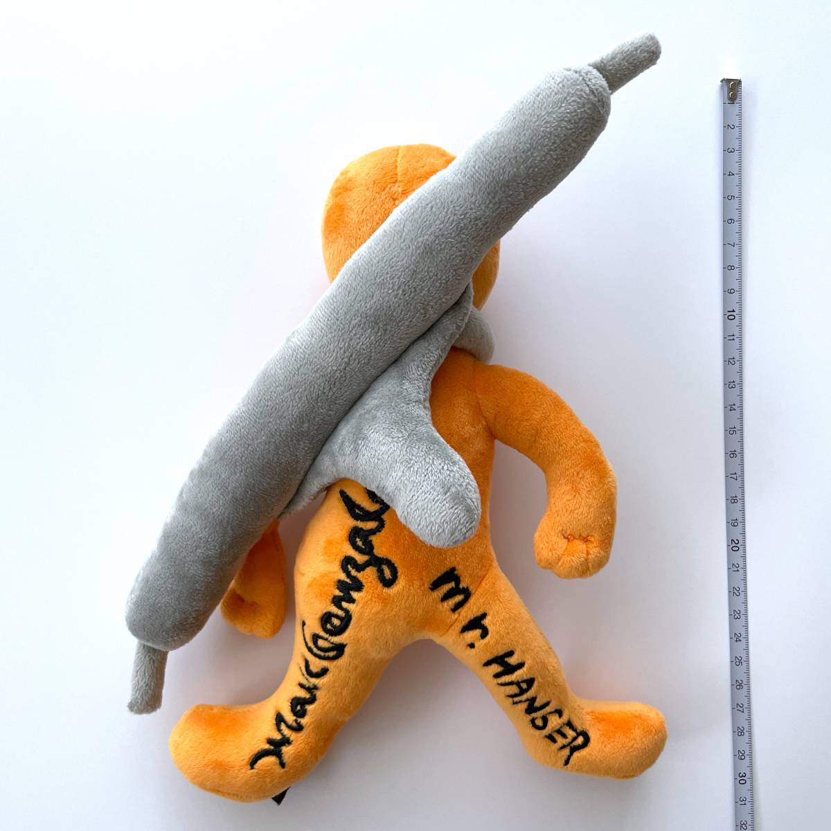 [ beautiful goods ]Mark Gonzales × INDEPENDENT soft toy MR.HANGER Mark *gon The less in te pen tento