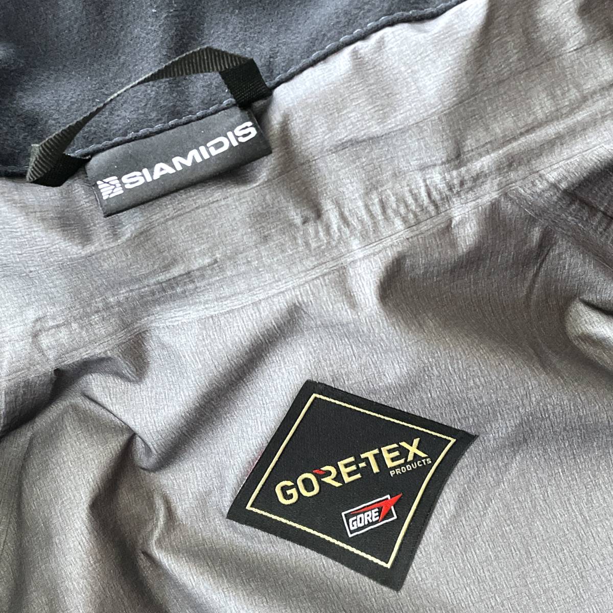 新品】イギリス軍 GORE-TEX ジャケット ROYAL NAVY 英国王立海軍 新品】イギリス軍 GORE-TEX ジャケット ROYAL NAVY 英国王立海軍