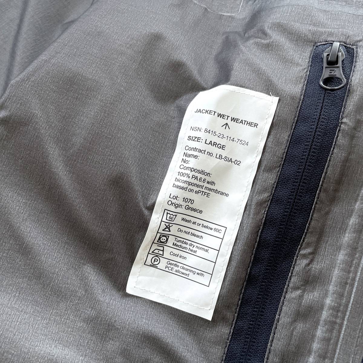 新品】イギリス軍 GORE-TEX ジャケット ROYAL NAVY 英国王立海軍 新品】イギリス軍 GORE-TEX ジャケット ROYAL NAVY 英国王立海軍