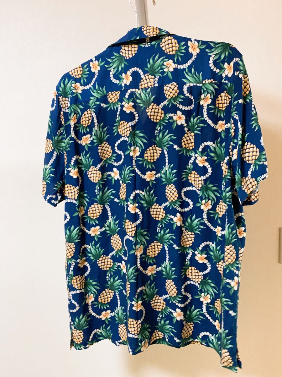 REYN SPOONER 仕立ての良いシャツ作りと、裏生地使いのアロハシャツ　現地ハワイワイキキで購入。タグ付き
