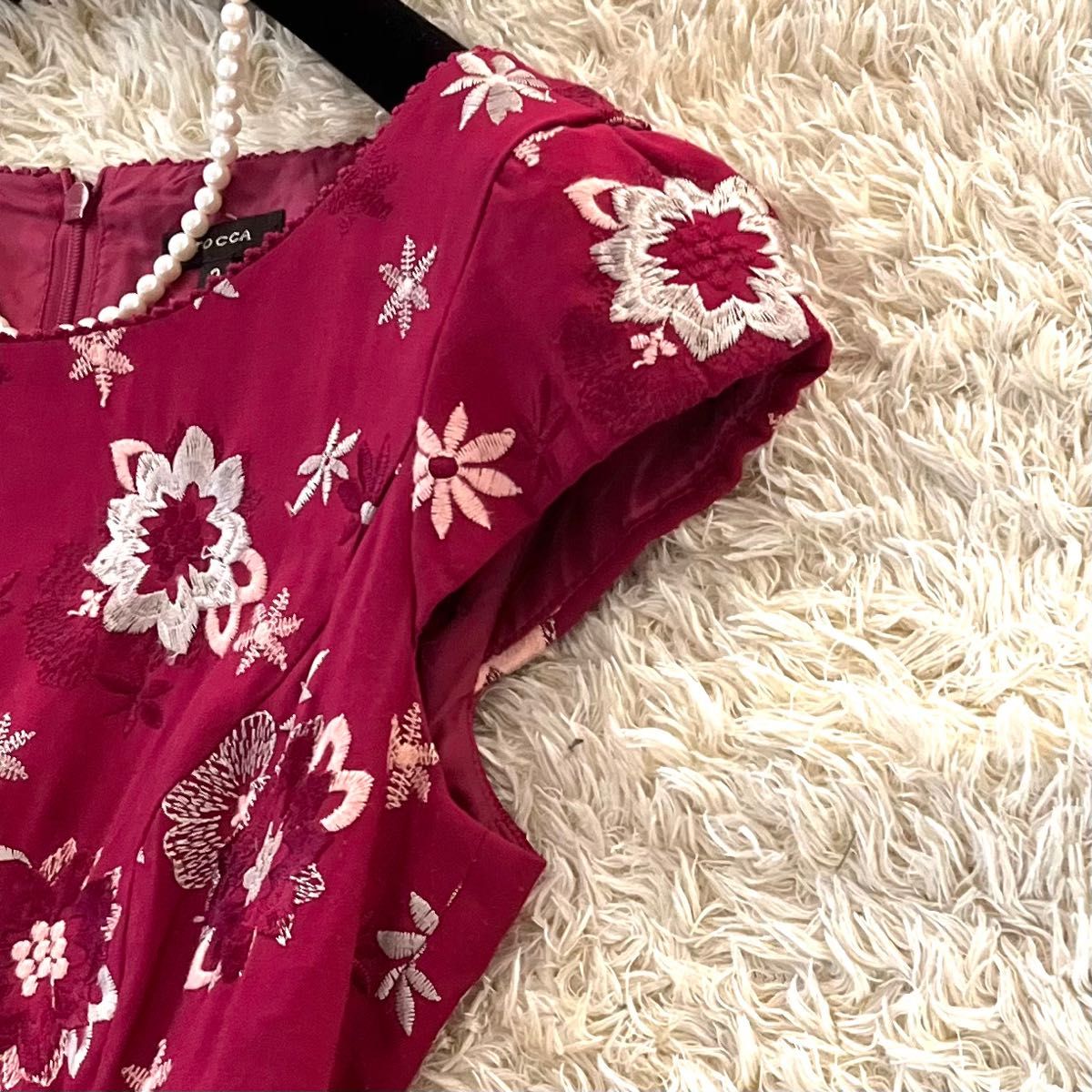 【美品クリーニング済】トッカ 花柄刺繍ワンピース ハイウエストリボン ボルドー2