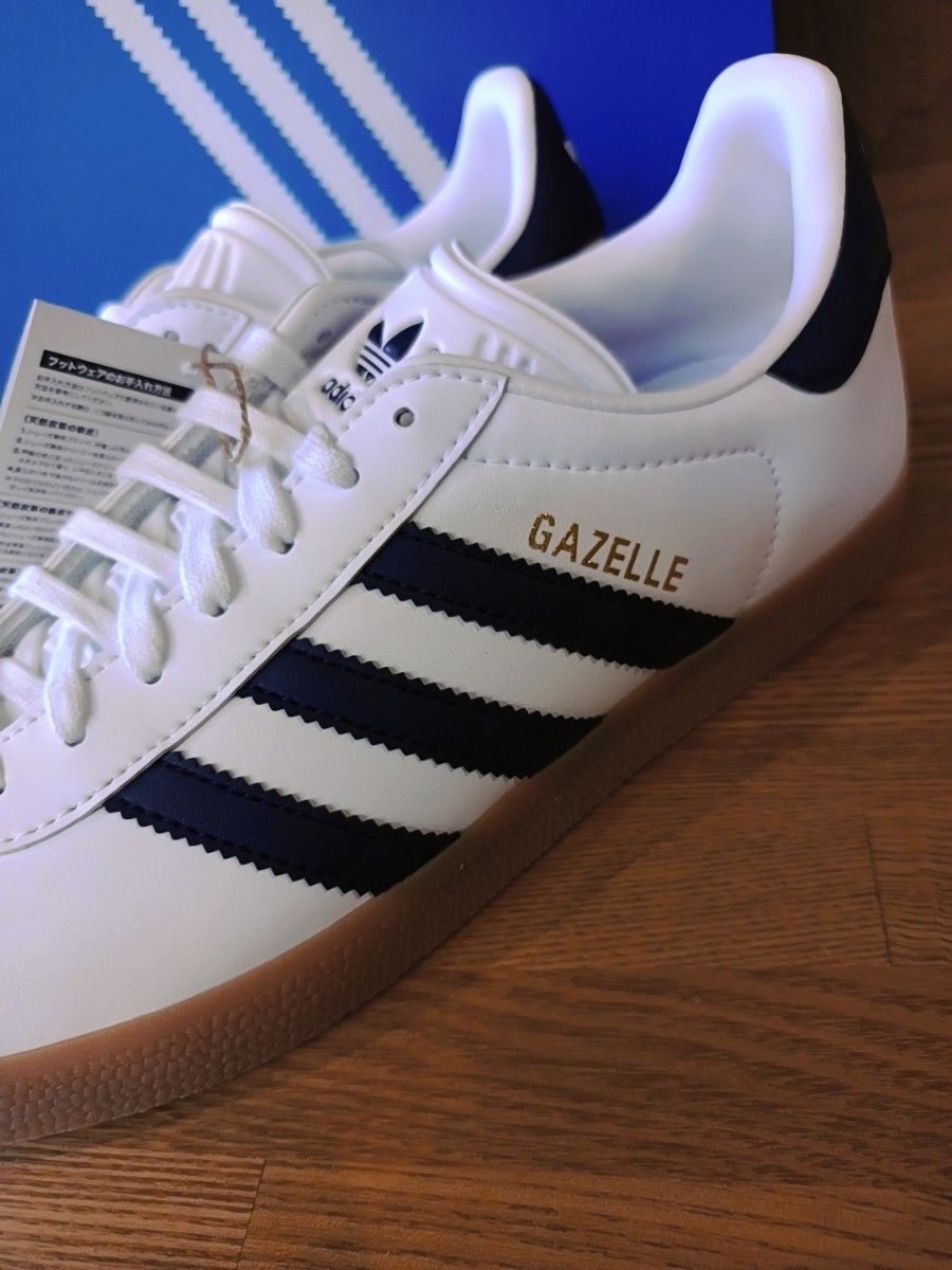 24 cm adidas GAZELLE ガゼル ホワイト ネイビー-