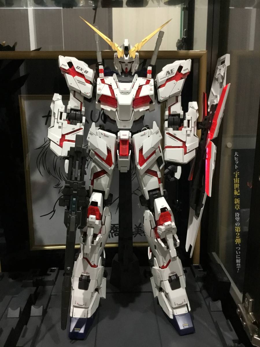 PG 1/60　ユニコーンガンダム　LED内蔵　完成品　LED改修　機動戦士ガンダムuc _画像2