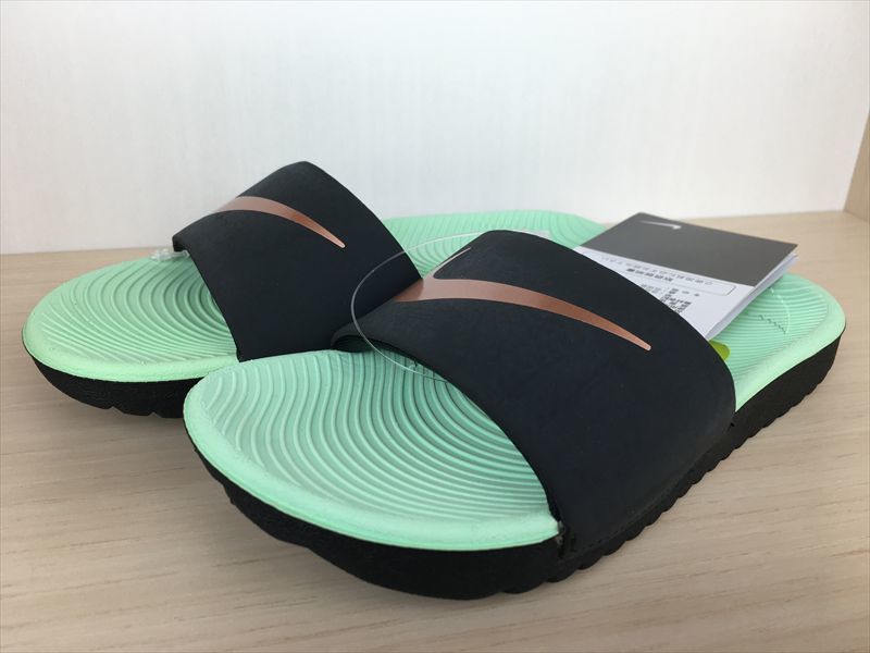 NIKE（ナイキ） KAWA SLIDE (GS/PS)（カワスライド GS/PS） 819352-010 靴 スニーカー サンダル ジュニア 18,0cm 新品 (1673)_画像4