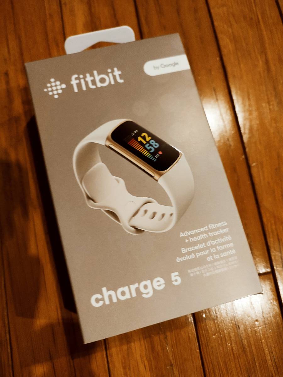 Fitbit Charge 5 ルナホワイト ソフトゴールド　新品未開封　　1円スタート
