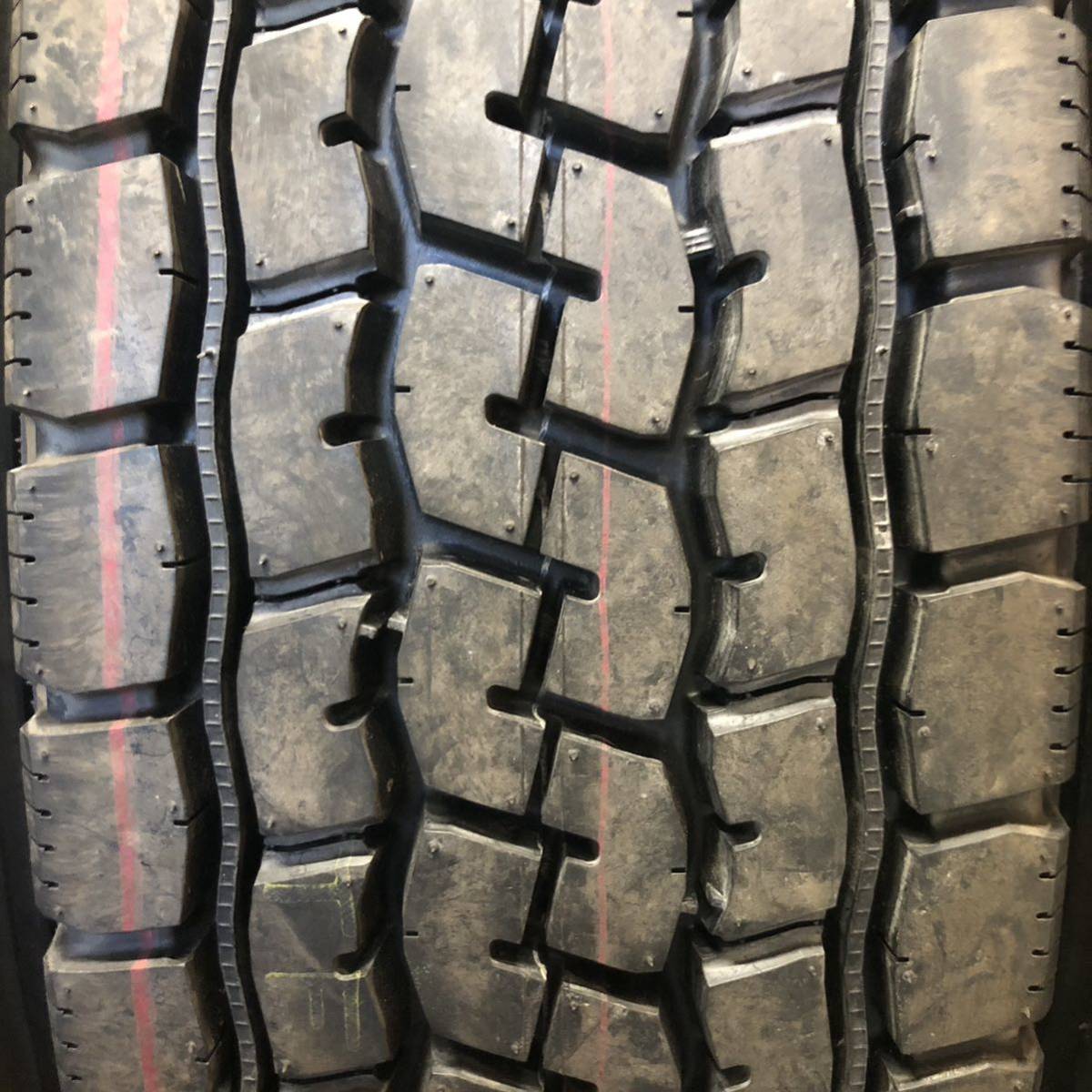 BS　V-STEEL　MIX　M890　10R22.5　14PR　極上バリ山4本価格　T-48　福岡　★引き取り大歓迎★即決サービス品★早い者勝ち★99％★_画像7