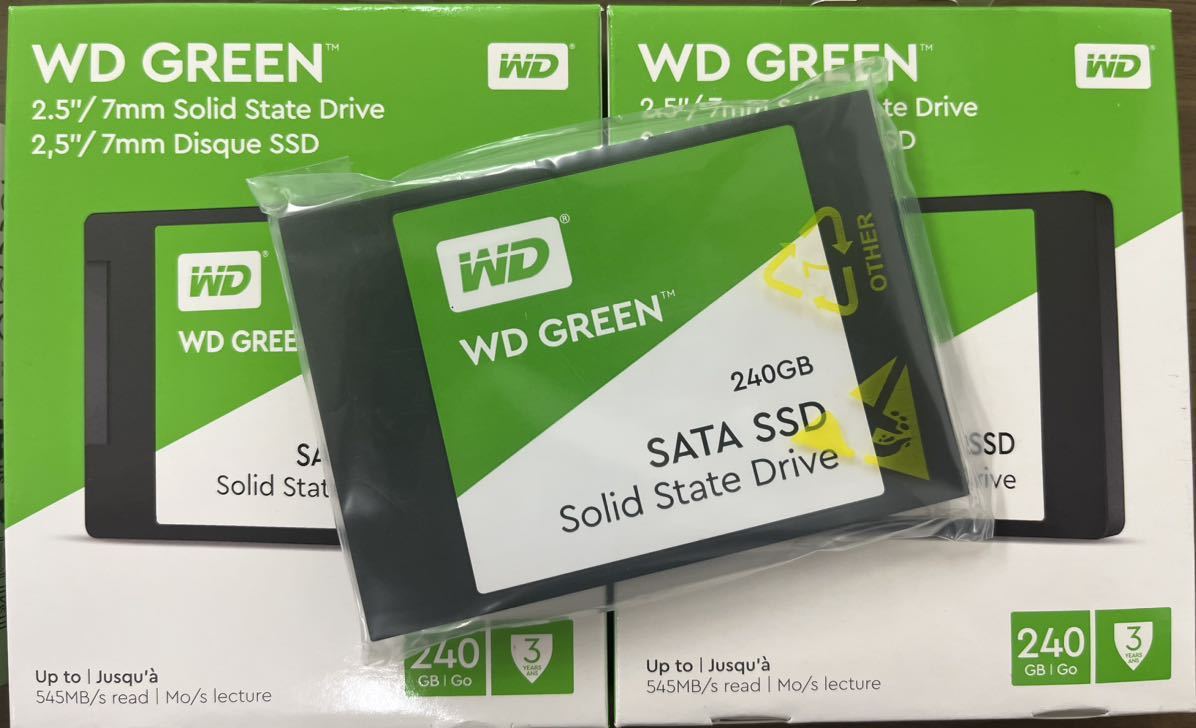 A001132 中古品 未使用WD SSD SATA 2.5インチ 240GB 10枚 返品返金対応　納品書発行可(商品説明文ご確認下さい)_画像1