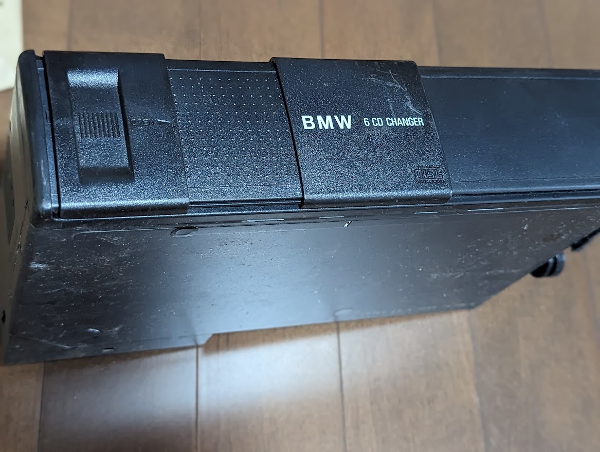 BMW　E36　純正　6連　CDチェンジャー_画像2