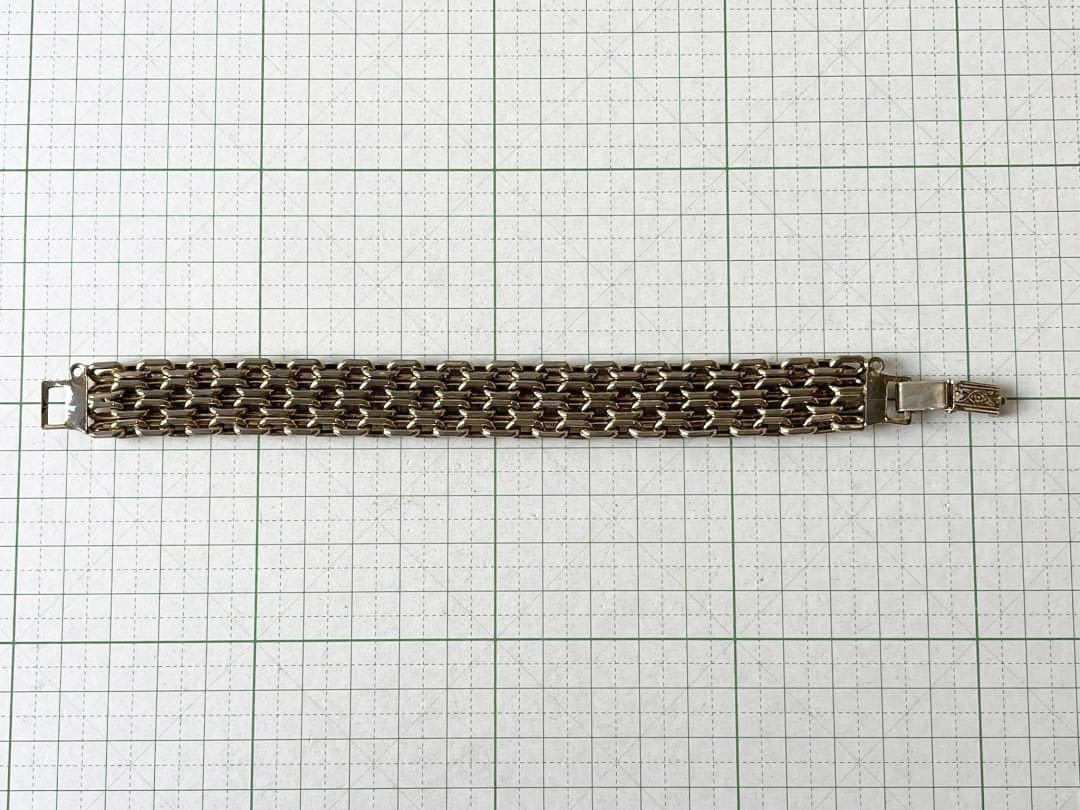 K * rare * abroad made . there is no sign bracele #24 postage 185 jpy ~ antique Vintage 