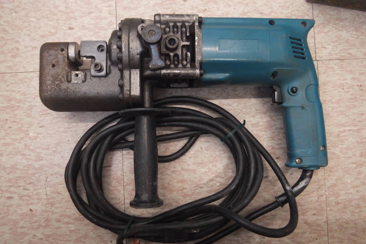 即決 中古動作品 makita マキタ 電動パンチャー PP150 送料無料 即決 中古動作品 makita マキタ 電動パンチャー PP150 送料無料