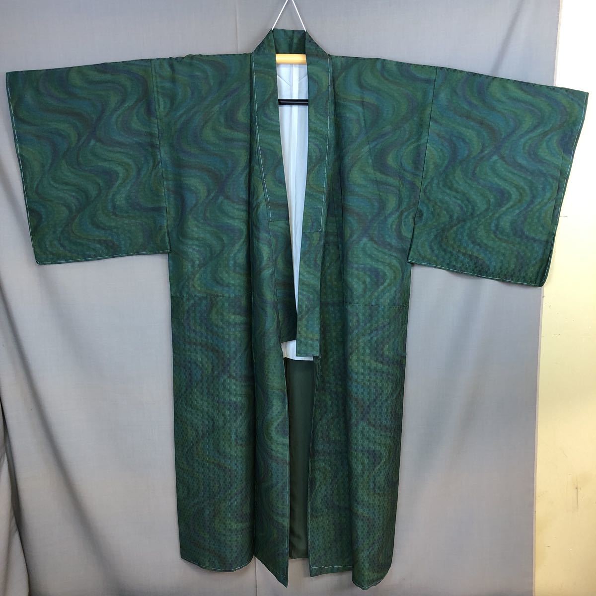 【人気沸騰】 KT214】未使用品 着物 男着物 男性用 和装 和服 リメイク 狩野嘉一郎 一般 【人気沸騰】 KT214】未使用品 着物 男着物 男性用 和装 和服 リメイク 狩野嘉一郎 一般