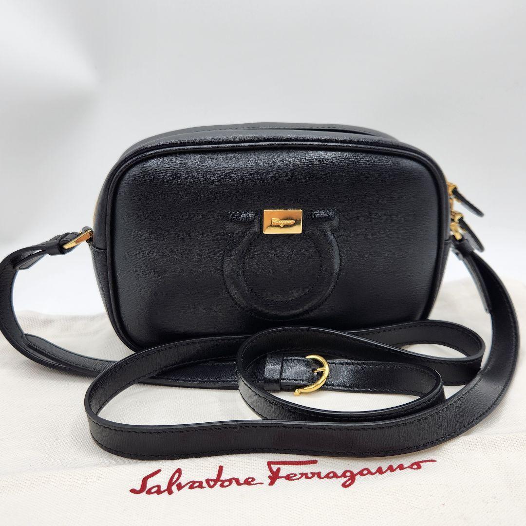 美品】Salvatore Ferragamo サルヴァトーレフェラガモ ショルダー