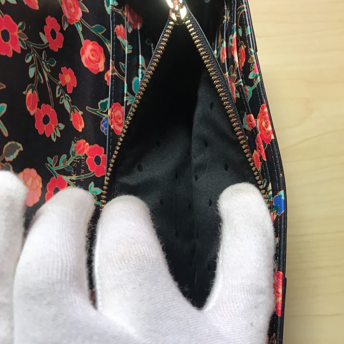 KATE SPADE 二つ折り長財布　ピンク　花柄　レディース　ブランド　USED ケイトスペード　_画像5