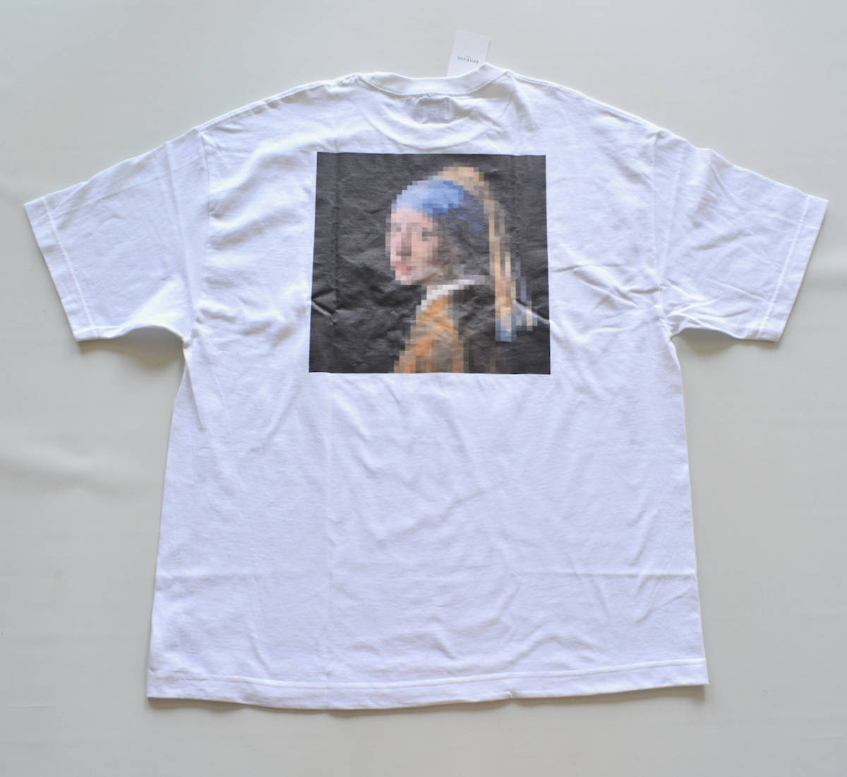 未使用 EFILEVOL エフィレボル　モザイク フェイマス ペインティング Tシャツ 4 /名画シリーズ/フェルメール「真珠の耳飾りの少女」_バックプリント