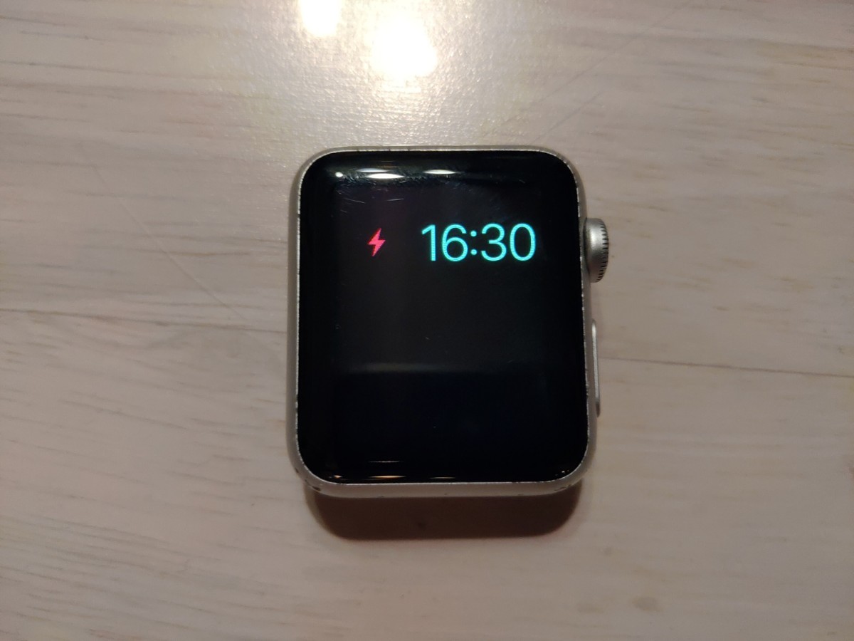 Apple Watch Series1 38mm　ジャンク品　充電不可_画像1