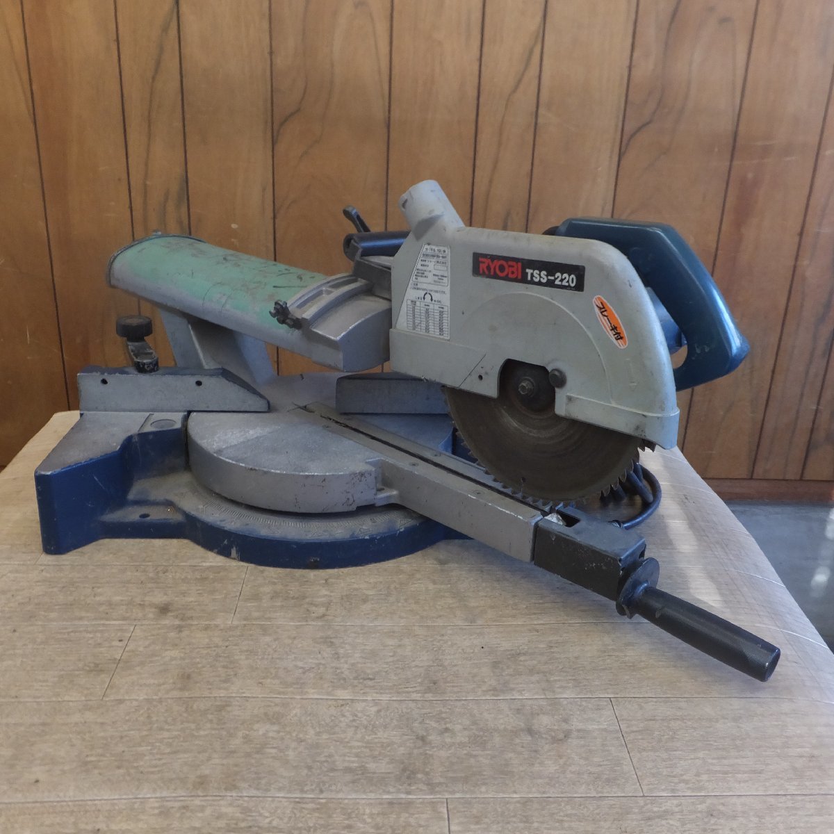 人気激安 220mm 100V TSS-220 使用丸ノコ 卓上スライド切断機 RYOBI 岐阜発★リョービ 11A 超硬丸ノコ★ 50/60Hz 木工用 1050W 丸のこ 人気激安 220mm 100V TSS-220 使用丸ノコ 卓上スライド切断機 RYOBI 岐阜発★リョービ 11A 超硬丸ノコ★ 50/60Hz 木工用 1050W 丸のこ