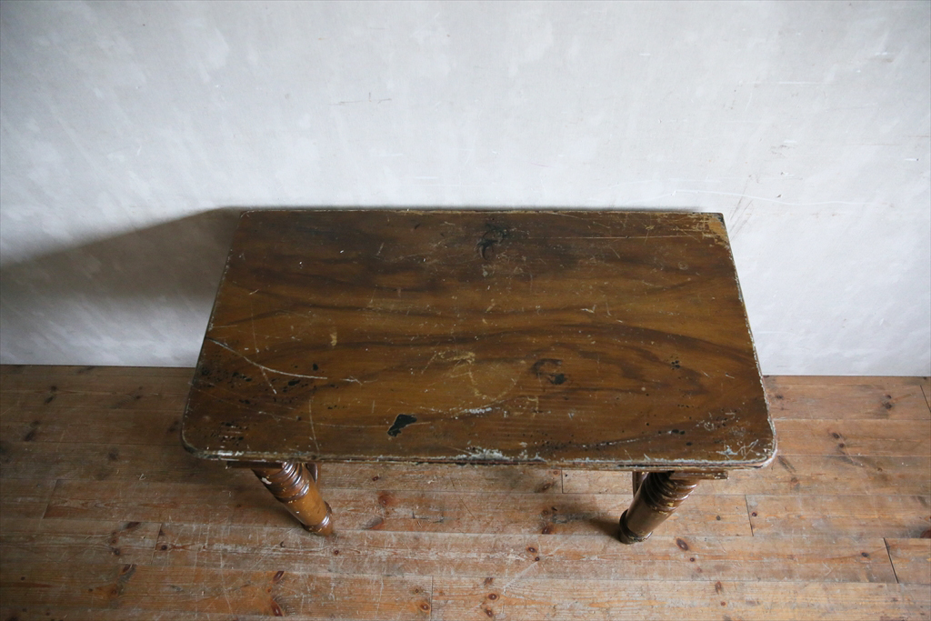  Britain antique * old tree table b/ wooden desk / working bench / Work desk /. a little over desk / stylish display shelf / store furniture / display pcs / England Vintage furniture 