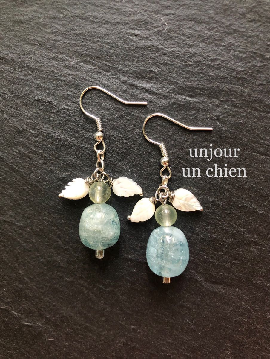 unjour un chien *天然石ピアス*ハンドメイド*アクアマリン*マザーオブパール*プレーナイト*パワーストーン