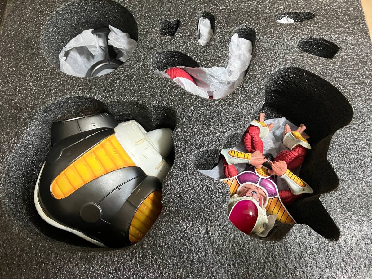 送料込】フリーザ 第一形態 ポッド ガレージキット 漫画カラー版 送料込】フリーザ 第一形態 ポッド ガレージキット 漫画カラー版