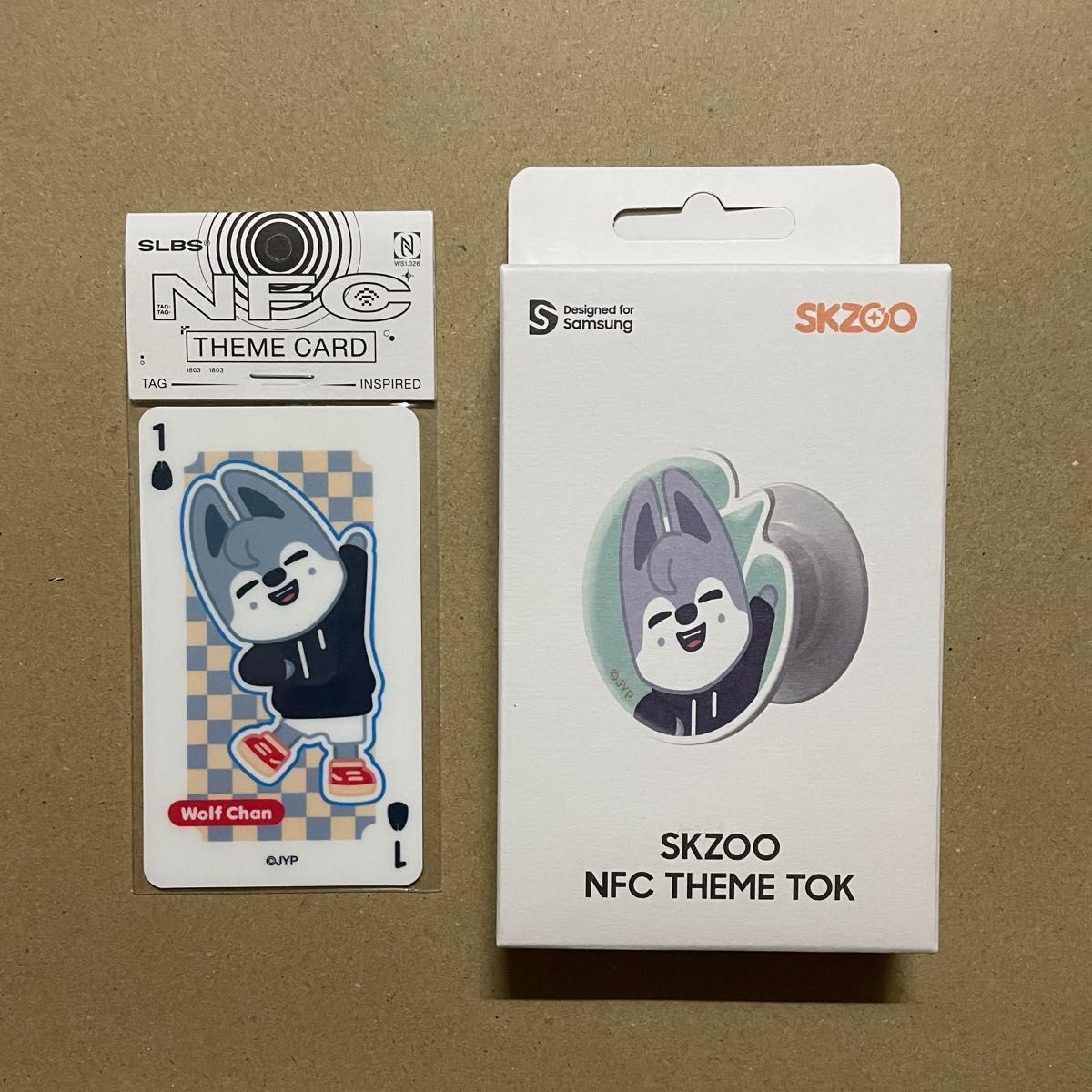 バンチャン ウルフチャン StrayKids  SKZOO スマホグリップ スキズ GALAXY ギャラクシー Wolf Cham