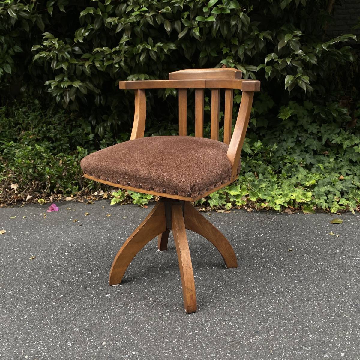 dokta- chair Vintage rotation chair arm chair old furniture retro japa needs modern Showa era Taisho old tool * pickup welcome ( control ID:261)