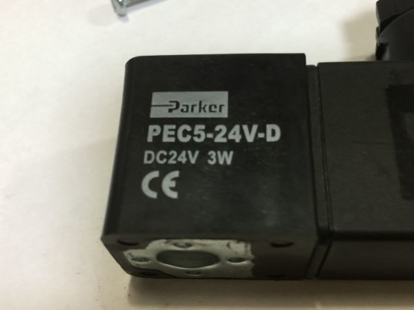 電子部品、パーツなど・・/　　PARKER PEC5-24V-D　電磁弁　　2F4MA 9908_画像8