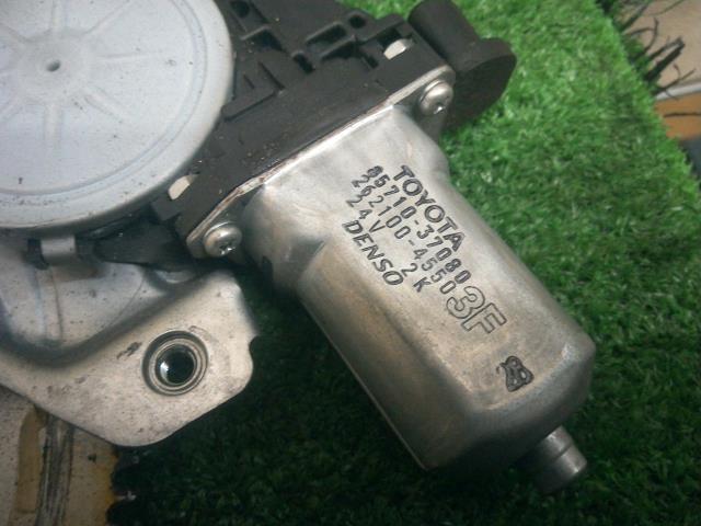  used Toyoace BKG-XZU538 right F door regulator * motor N04C-UD 058 69801-37061