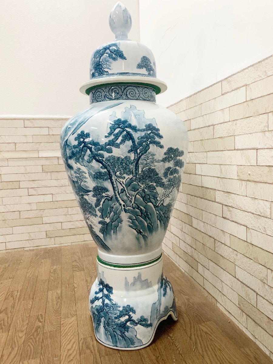 有田焼 伝統工芸美術 金龍窯 龍成作 染付 飾り壺 山水図 沈香壷 有田焼 伝統工芸美術 金龍窯 龍成作 染付 飾り壺 山水図 沈香壷