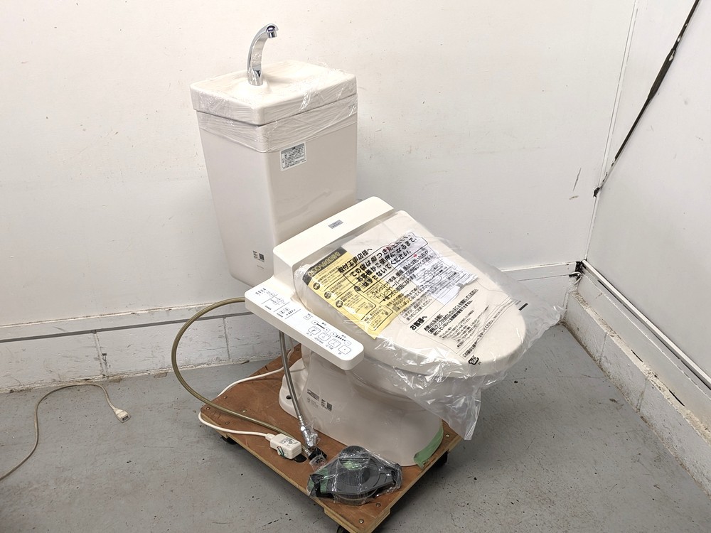 横浜市引取限定 ほぼ未使用 TOTO 3セット有 ウォシュレット 横浜市引取限定 ほぼ未使用 TOTO 3セット有 ウォシュレット