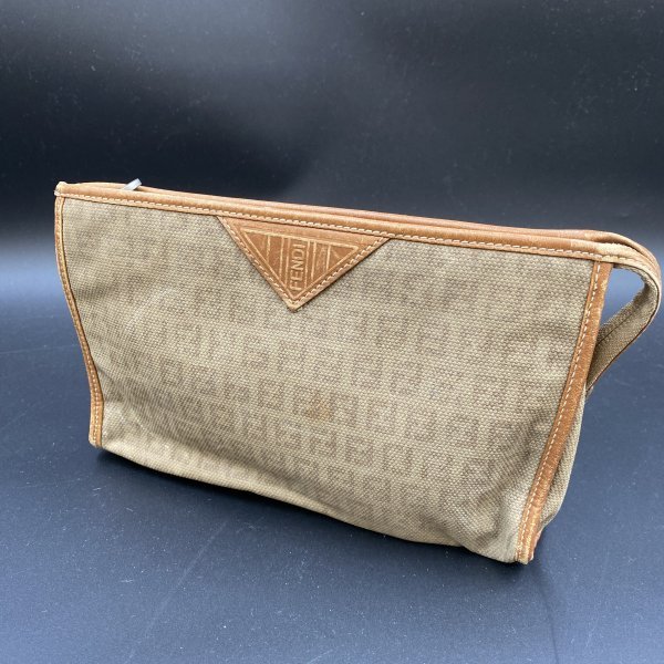 G0827 希少 FENDI オールドフェンディポーチ クラッチバッグ 三角ロゴ