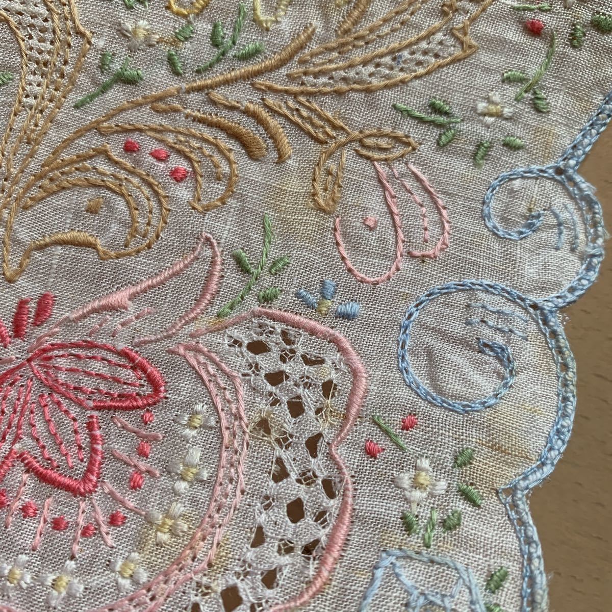 汕頭 スワトウ ハンカチ カラー刺繍 ワケあり未使用|Yahoo 汕頭 スワトウ ハンカチ カラー刺繍 ワケあり未使用|Yahoo