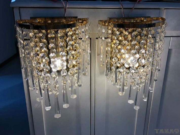 壁掛け シャンデリア デコトラ ミニシャンデリア 4個セット LED電球付き クリスタルビーズ インテリア 組立式 玄関 廊下 ベッサイド GOLD