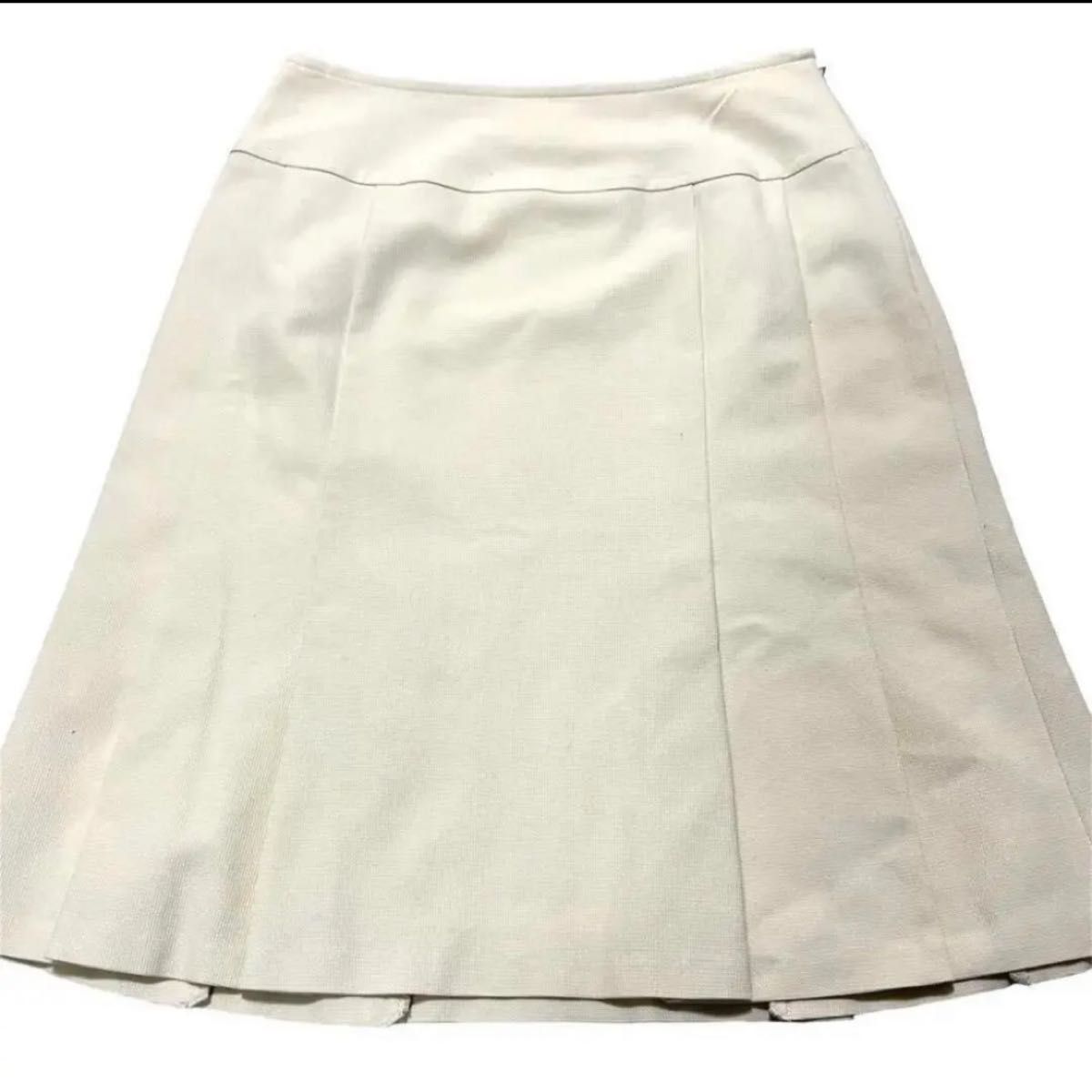 美品】anySiS エニィスィス ホワイト スカートスーツ フォーマル 入学