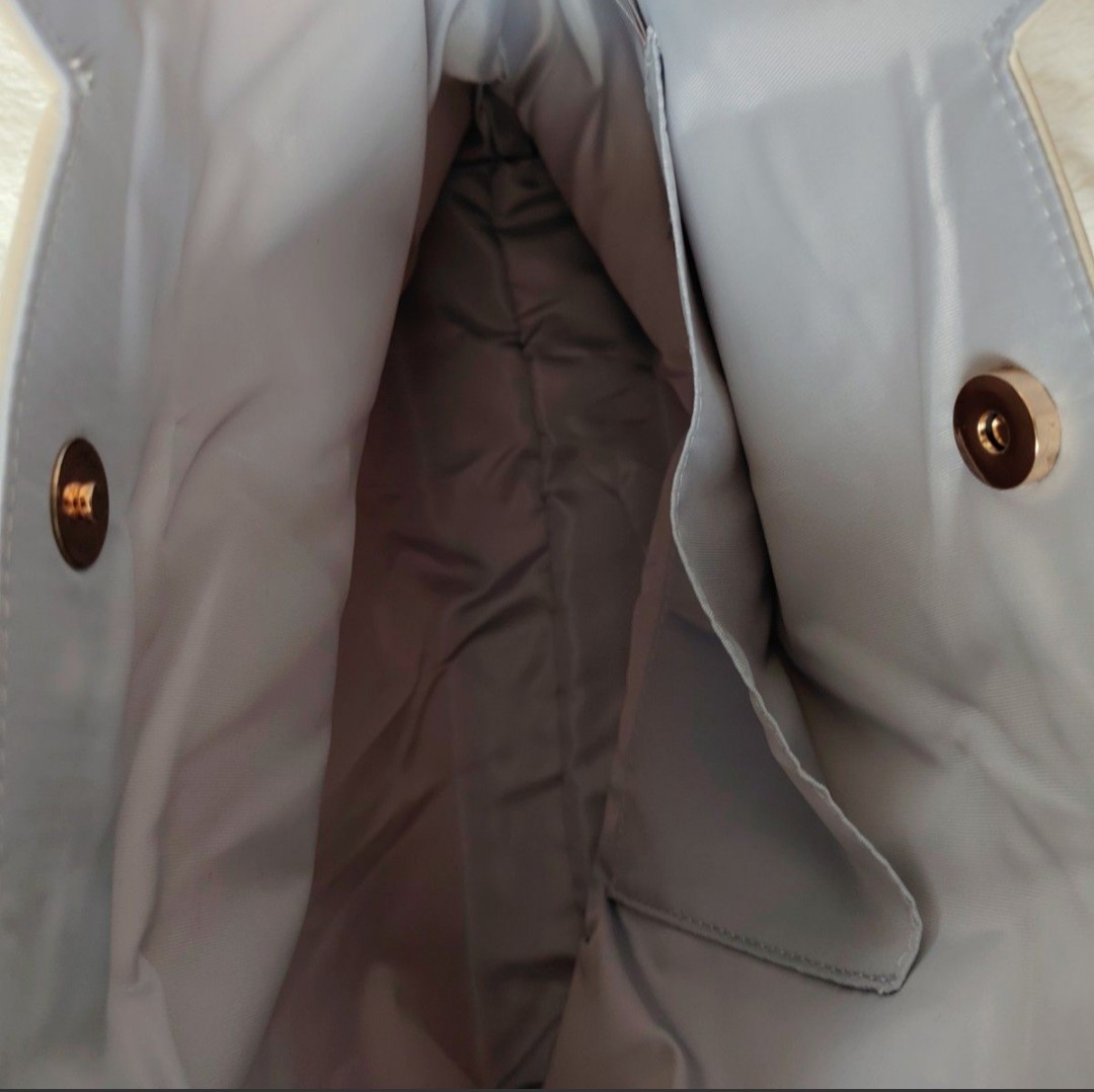 【非売品・未使用】MENARD☆フラットバッグ 手提げ鞄 オフホワイト&ピンクのグラデーション A4収納OK メナード ノベルティグッズ クリーム