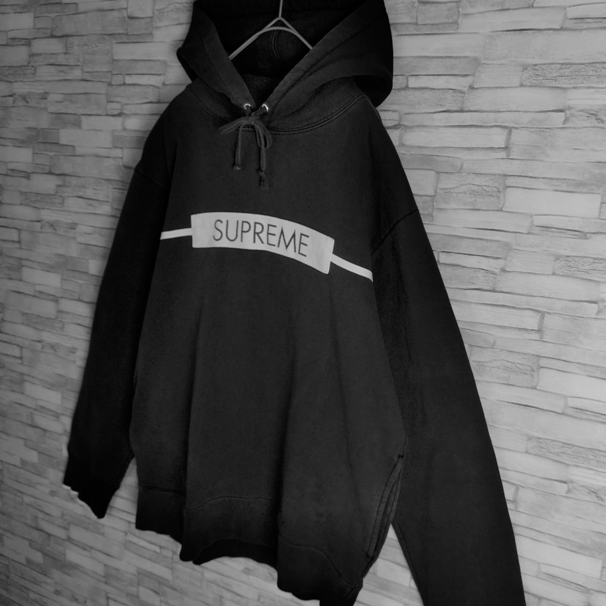Supreme 黒 パーカー カナダ製 シュプリーム Supreme 黒パーカー カナダ製シュプリーム
